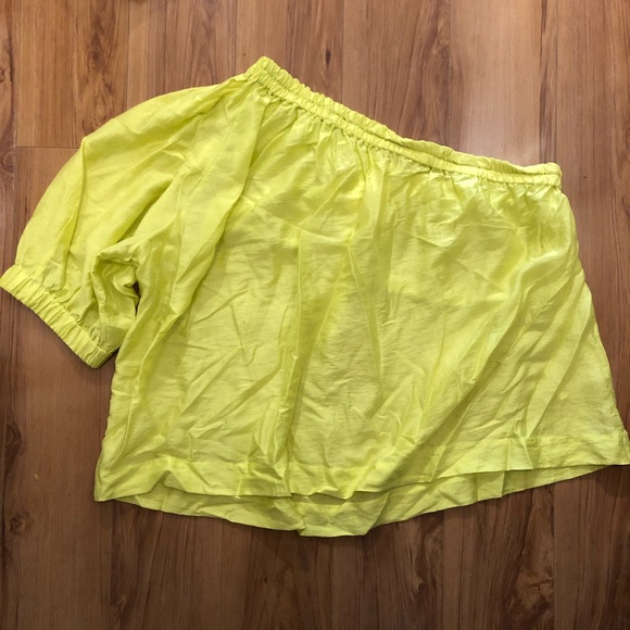 NWOT Anthropologie On Shoulder Top - Picture 3 of 4